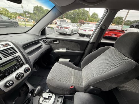 Used 2008 Kia Sportage EX image 19