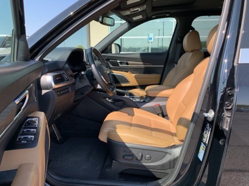 Used 2022 Kia Telluride SX w/ Towing Package image 9