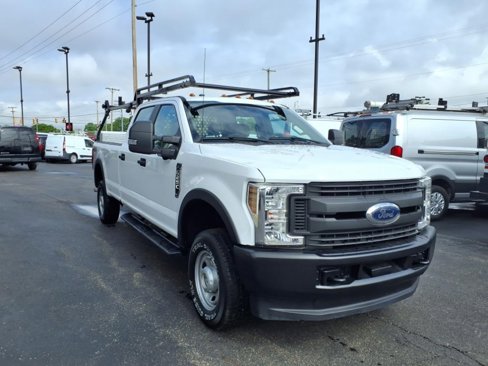 Used 2018 Ford F250 XL w/ Power Equipment Group image 3