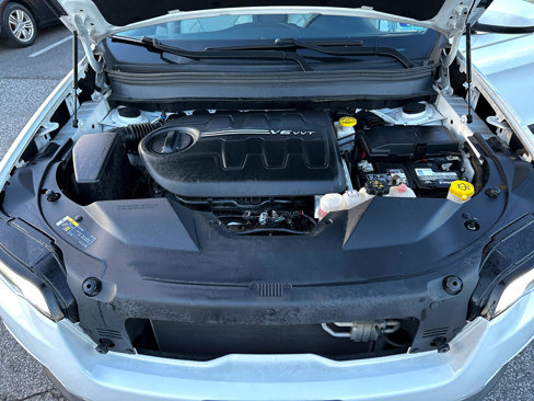 Used 2019 Jeep Cherokee Limited image 22
