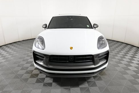 Used 2024 Porsche Macan Turbo image 37