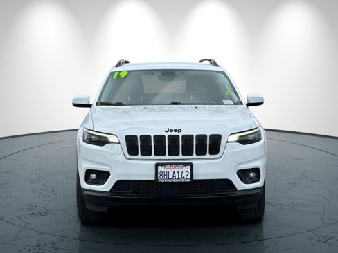 Used 2019 Jeep Cherokee Latitude Plus image 9
