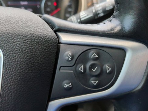 Certified 2020 GMC Terrain SLT image 28