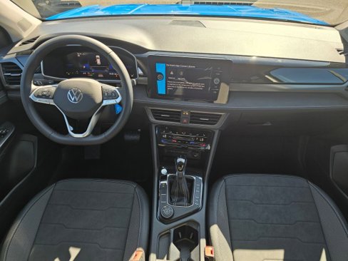 New 2025 Volkswagen Taos SE image 26