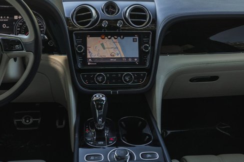 Used 2020 Bentley Bentayga image 18