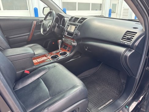 Used 2013 Toyota Highlander Limited image 34