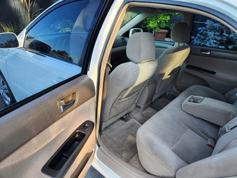 Used 2005 Toyota Camry LE image 22