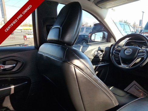 Certified 2020 Jeep Cherokee Latitude Plus w/ Cold Weather Group image 13