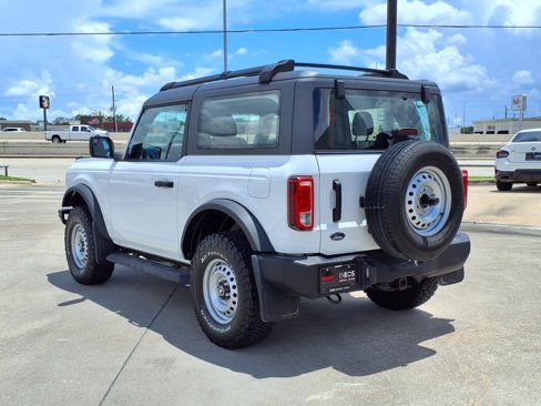 Used 2021 Ford Bronco 2-Door image 3