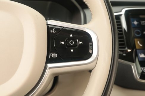 Used 2022 Volvo XC90 T5 Momentum w/ Advanced Package image 43