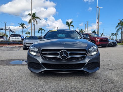 Used 2018 Mercedes-Benz C 300 Sedan image 3