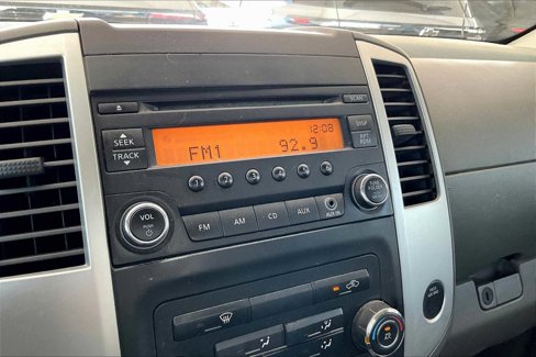 Used 2015 Nissan Frontier S image 29