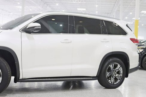 Used 2019 Toyota Highlander Limited Platinum image 3