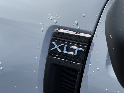 New 2025 Ford Maverick XLT image 9