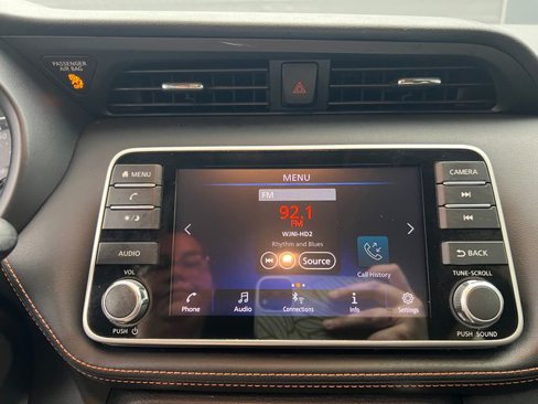 Used 2020 Nissan Kicks SR image 30