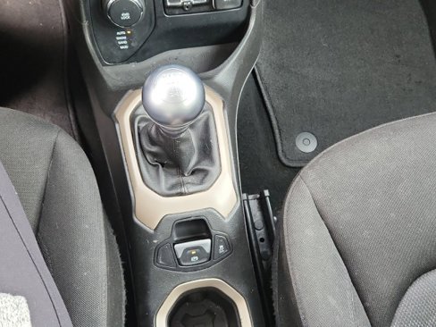 Used 2017 Jeep Renegade Sport w/ Power & Air Group image 18