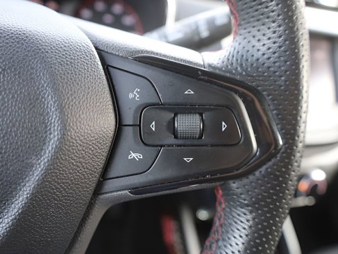 Used 2023 Chevrolet TrailBlazer RS image 46