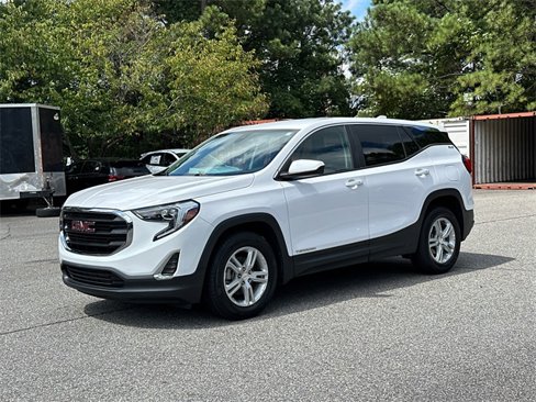 Used 2021 GMC Terrain SLE image 3