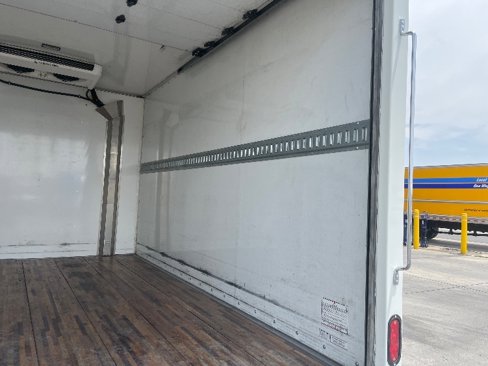 Used 2021 GMC Savana 3500 w/ Power Convenience Package image 12