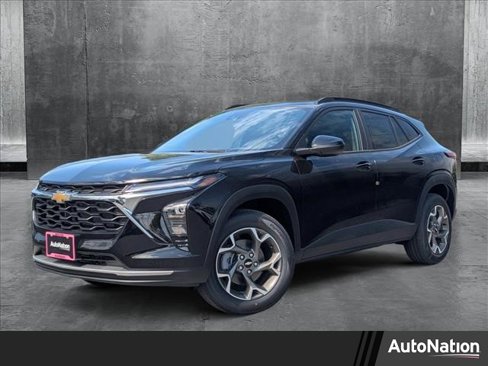 New 2025 Chevrolet Trax LT w/ Driver Confidence Package image 1