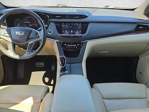 Used 2017 Cadillac XT5 Premium Luxury image 18