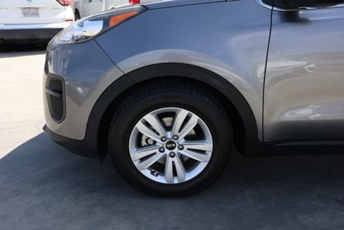 Used 2018 Kia Sportage LX image 11