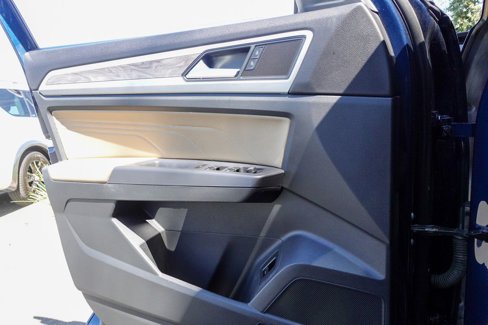 Used 2021 Volkswagen Atlas Cross Sport SE image 16