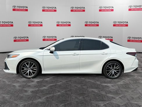 Certified 2022 Toyota Camry XLE w/ Navigation Package image 2