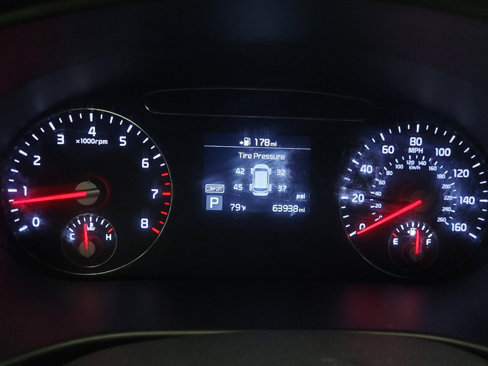 Used 2019 Kia Sorento L image 23
