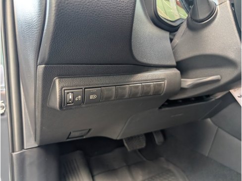 New 2025 Toyota Corolla SE image 20