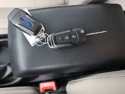 Used 2022 Ford EcoSport S image 11