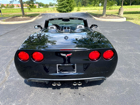 Used 2005 Chevrolet Corvette Convertible w/ Preferred Equipment Group image 11
