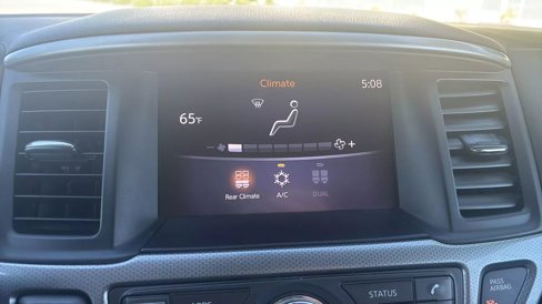Used 2018 Nissan Pathfinder SL image 52