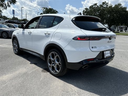 New 2024 Alfa Romeo Tonale Veloce image 6