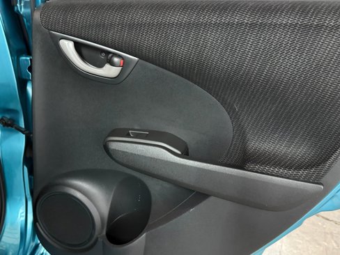 Used 2013 Honda Fit Sport image 29