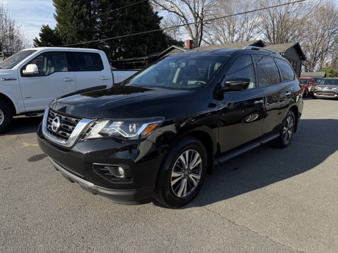 Used 2017 Nissan Pathfinder SL w/ Trailer Tow Package image 2