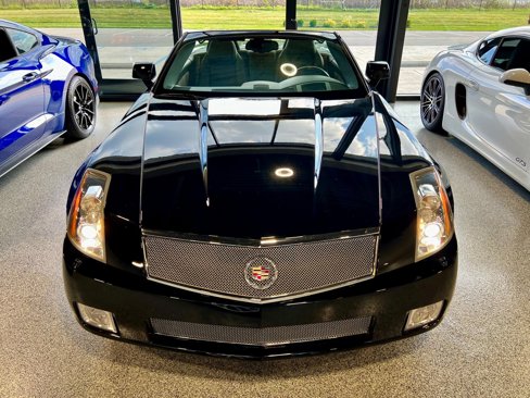Used 2008 Cadillac XLR V image 5