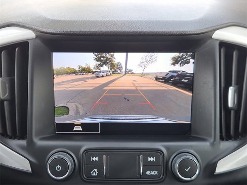 Used 2023 GMC Terrain SLT image 15