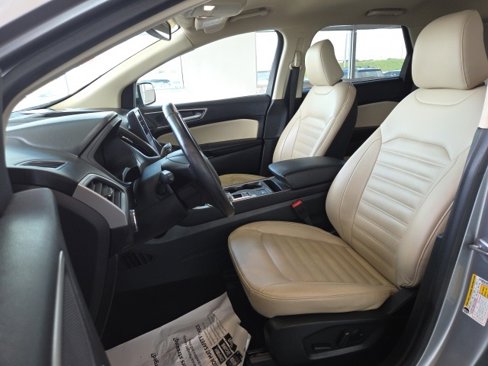 Used 2023 Ford Edge SEL image 8