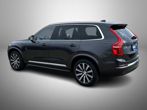 Used 2024 Volvo XC90 B6 Plus image 7