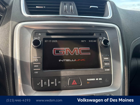 Used 2015 GMC Acadia SLT image 18
