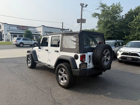 Used 2015 Jeep Wrangler Unlimited Sport w/ Connectivity Group image 5