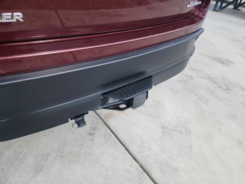 Used 2019 Toyota Highlander XLE image 11