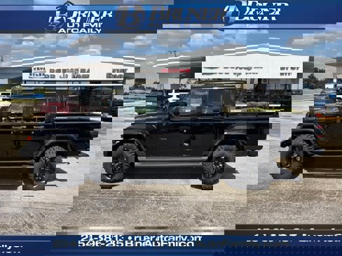 New 2025 Jeep Gladiator Sport image 9