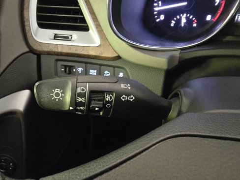 Used 2017 Hyundai Santa Fe Limited image 20