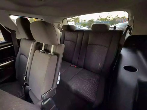 Used 2017 Dodge Journey SE w/ Flexible Seating Group image 30