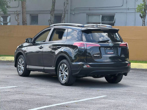 Used 2017 Toyota RAV4 XLE image 7