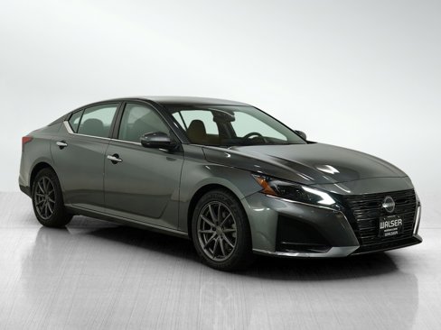 Used 2023 Nissan Altima 2.5 SV image 7