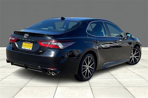 Used 2021 Toyota Camry SE image 12