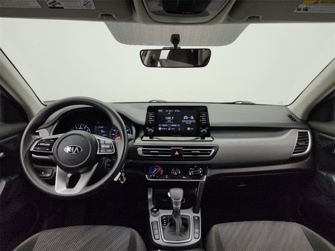 Used 2021 Kia Seltos LX image 19